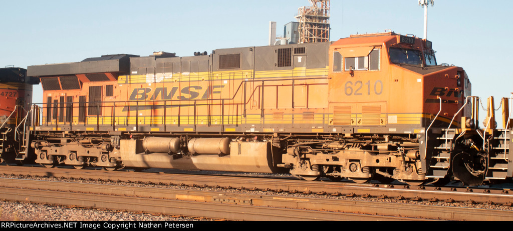 BNSF 6210